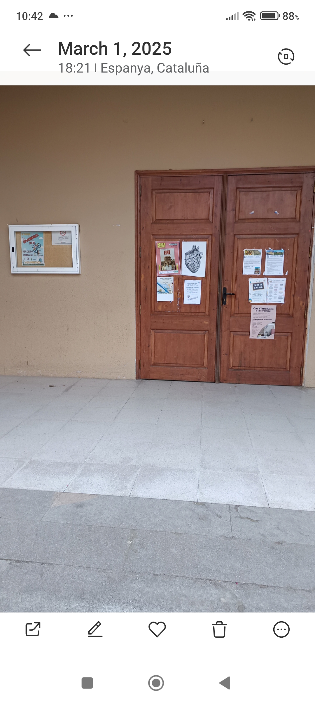 Imatge pels mitjans: Vitrina Sala Gorg Negre 