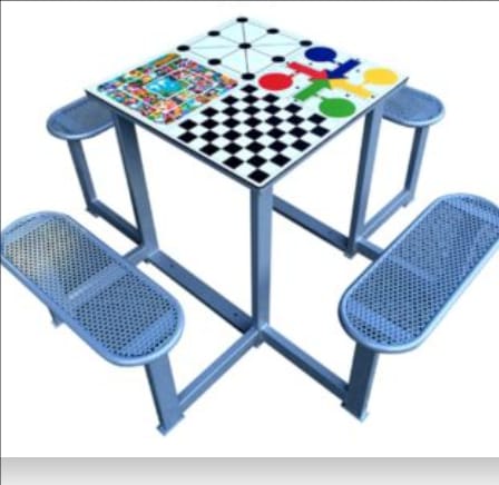 Imatge pels mitjans: Jocs de taula al carrer